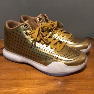 Kobe 10 EXT “Liquid Gold”
